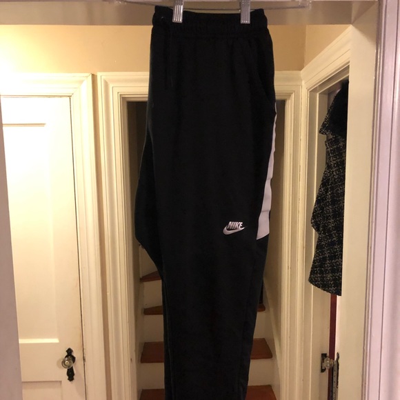 Nike Sweats - Picture 1 of 2